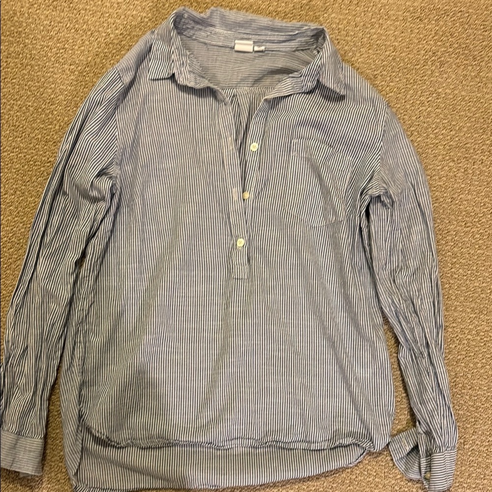 Gap Blue Striped top